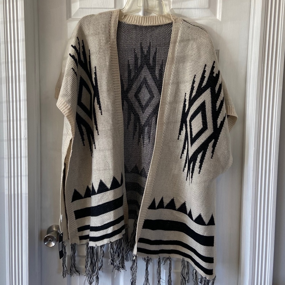 A&O International Knit Open Cardigan Aztec OS NWT Blanket Shawl